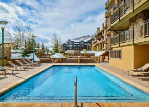 Luxury 2 Bedroom Lionshead Village Condo, Short Walk to Gondola